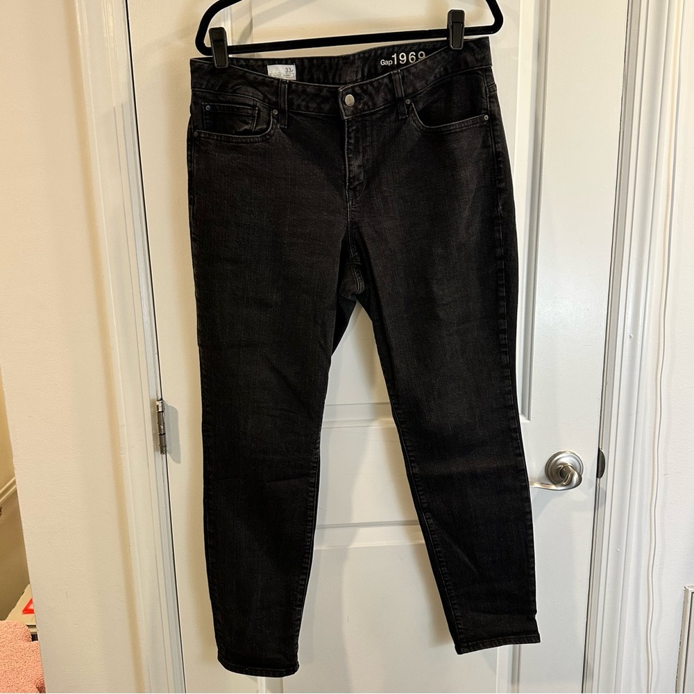 GAP Curvy Skinny Jeans in Black Denim Wash